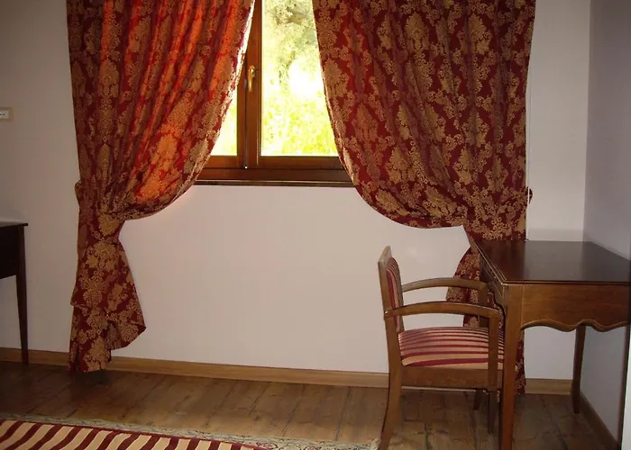 Il Borgo Degli Ulivi Farm stay