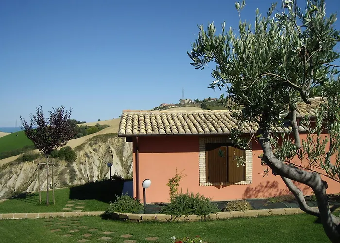 Alloggio per agriturismo Il Borgo Degli Ulivi *